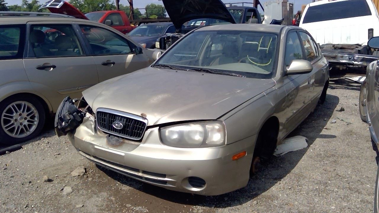 2002 HYUNDAI Elantra