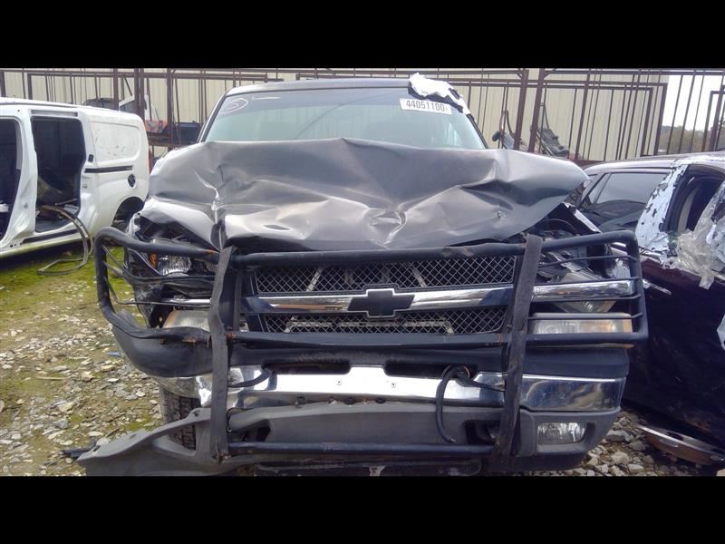 used-auto-parts 2005 gmc-truck sierra-1500-pickup rear-body 190-bumper-assembly--rear 190-01453-step-bumper--sportside part-650089-907-1