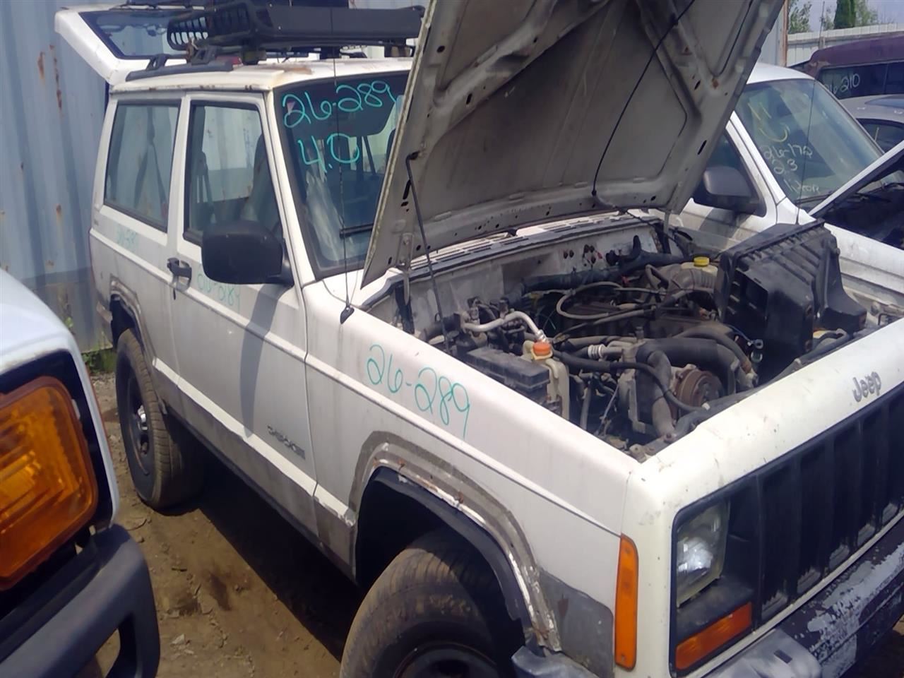 1999 JEEP Cherokee
