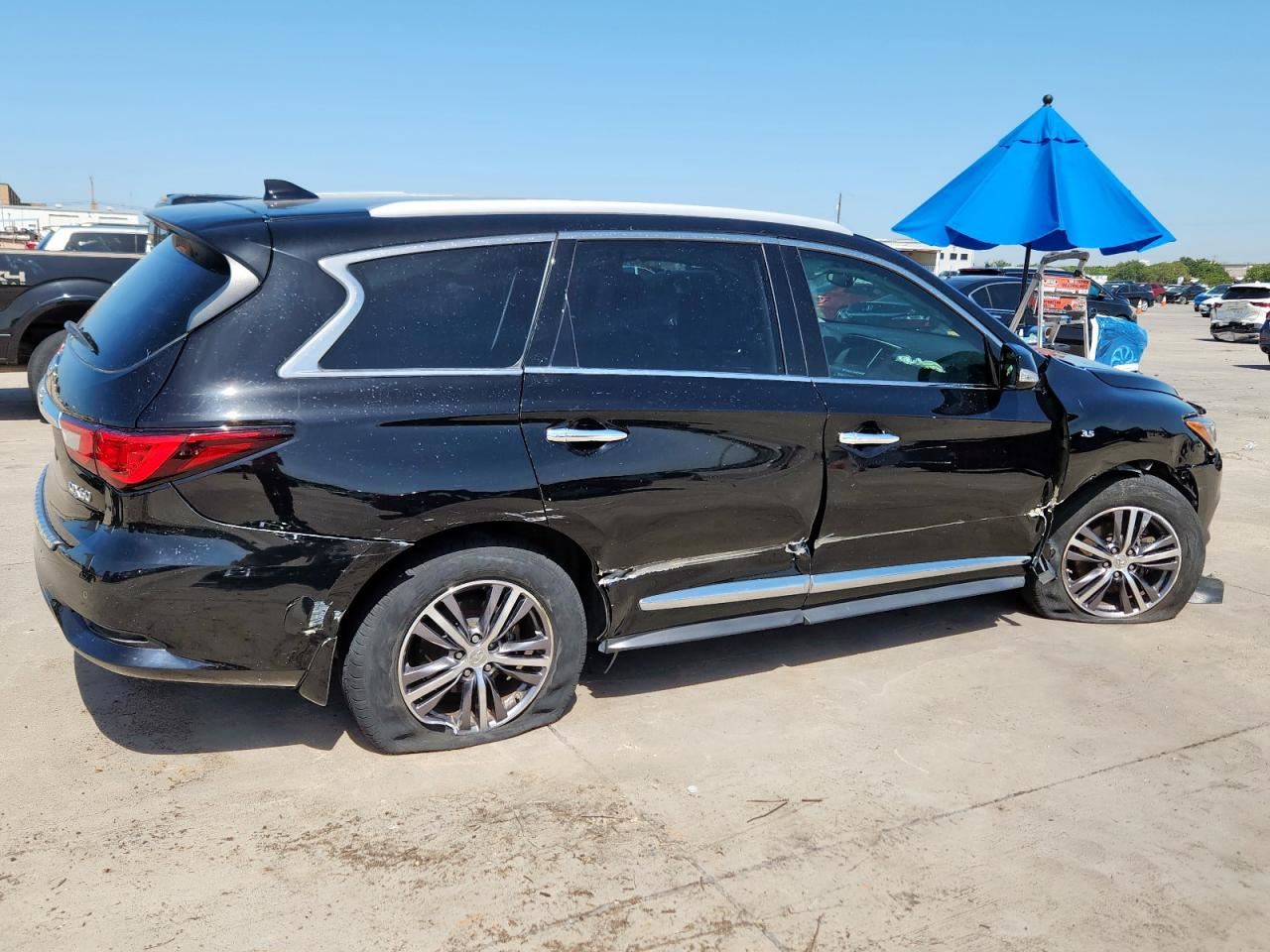 QX60      2019 Headrest 10986560 - Image 3