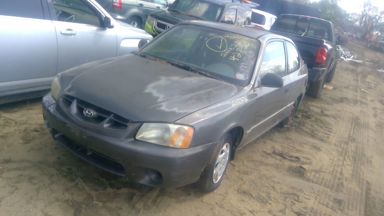 2000 HYUNDAI Accent