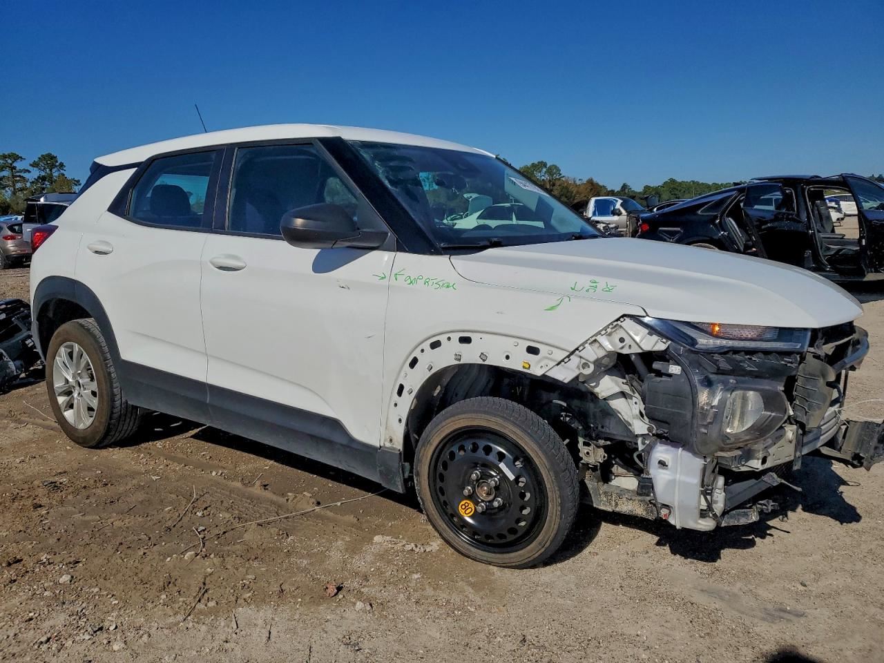 TRAILBLAZ 2022 Fuse Box Engine 8922583 - Image 4