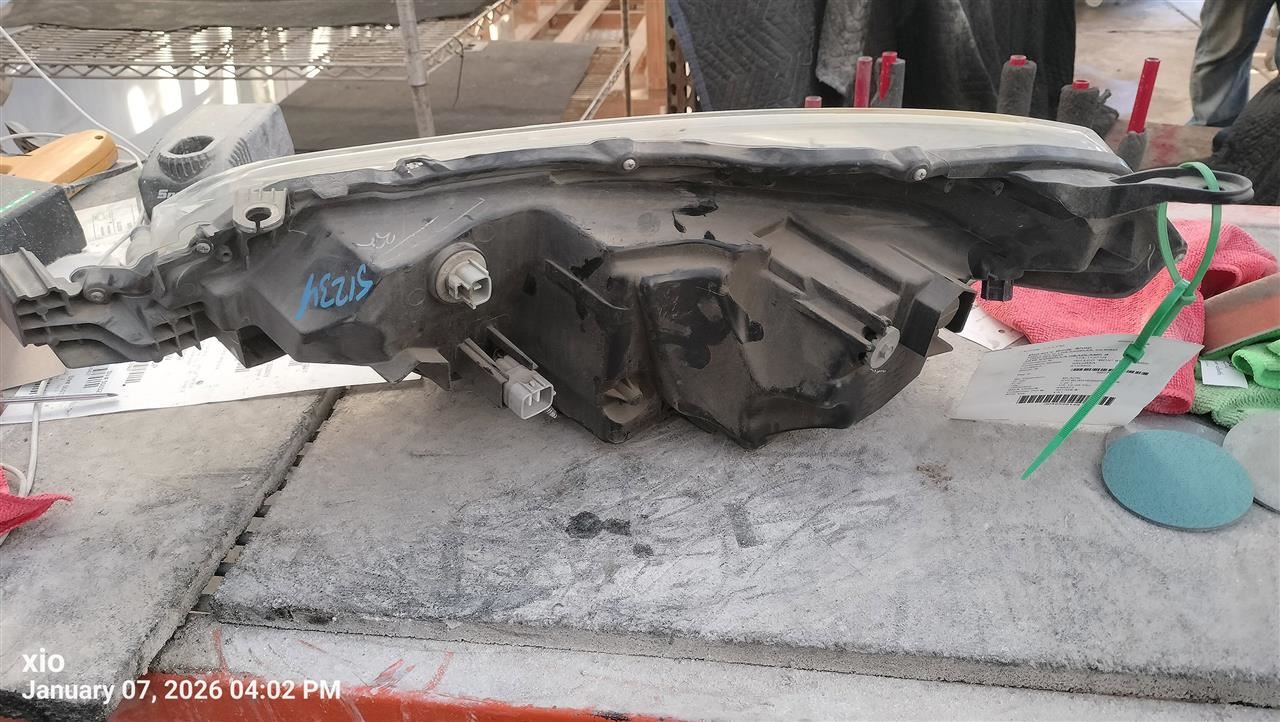 RIGHT HEADLAMP ASSEMBLY OEM 17-19 TOYOTA COROLLA 1YR WRNTY 8111002M90 - Image 5