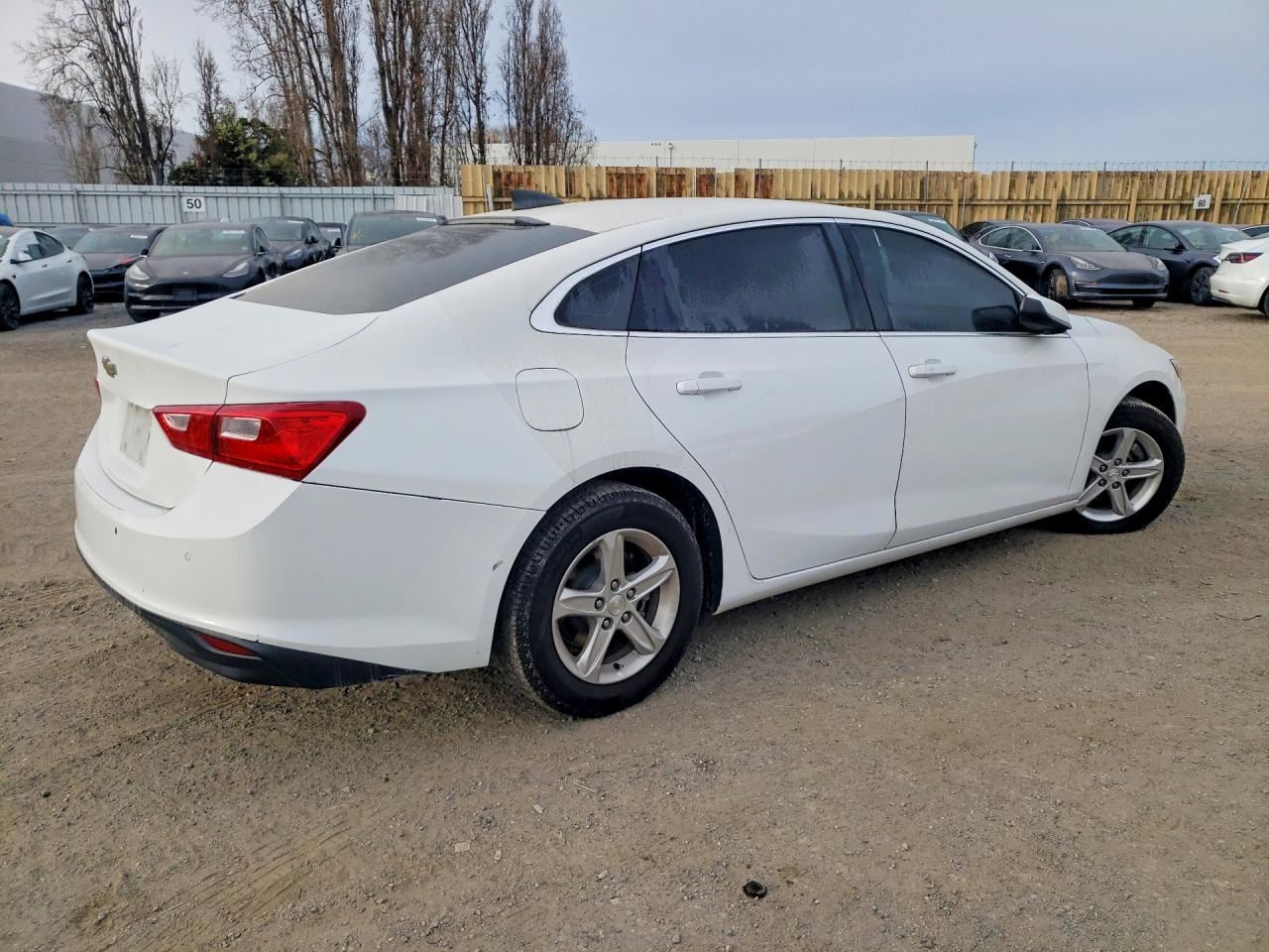 RIGHT BLK FRONT HEADREST OEM 2018 CHEVROLET MALIBU 84916040 - Image 4