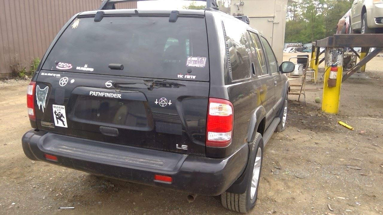 2002 NISSAN Pathfinder