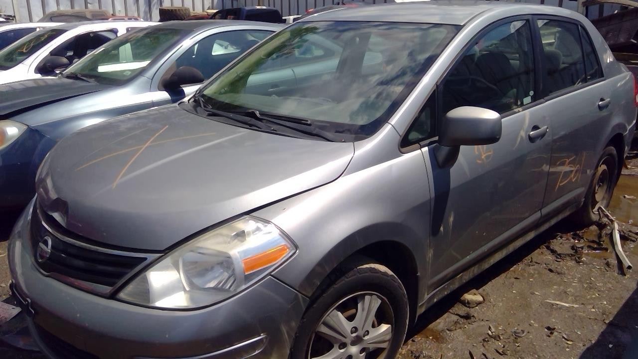 2010 NISSAN Versa