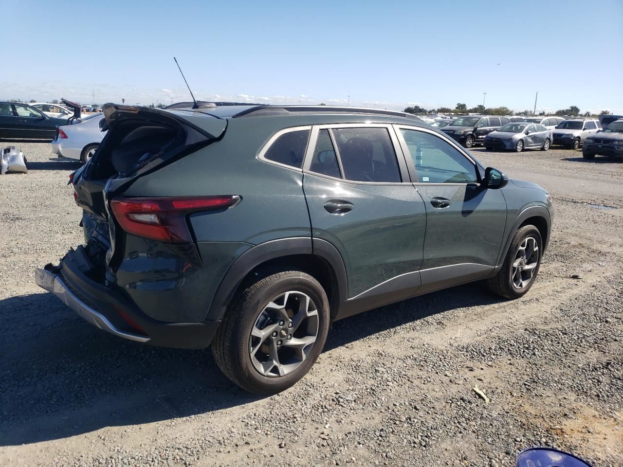 RADIATOR FAN MOTOR/ASSEMBLY OEM 24-25 CHEVROLET TRAX 42900629 - Image 4