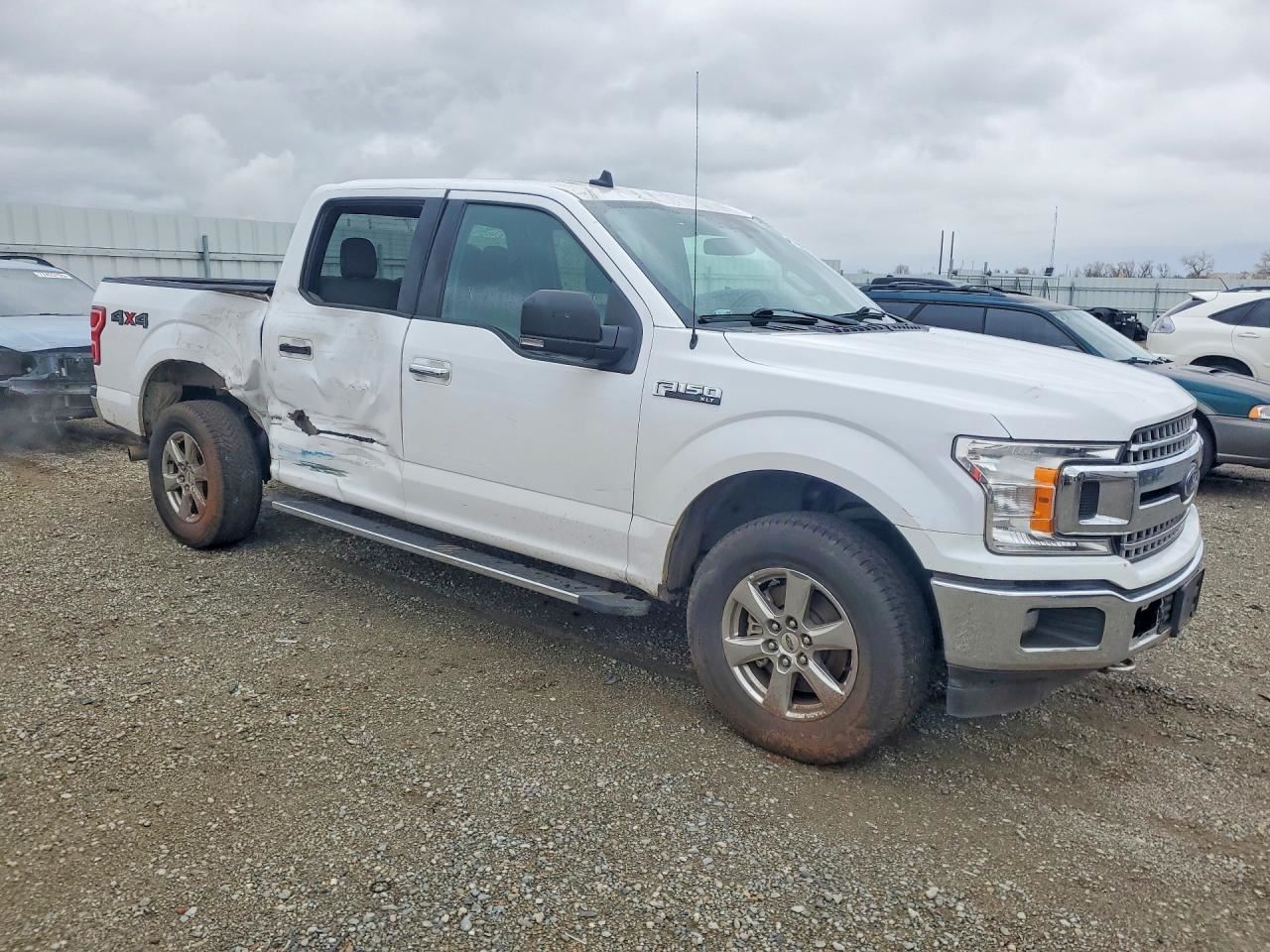 F150      2021 Headrest 11190178 - Image 4