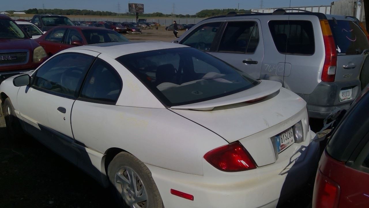 2004 PONTIAC Sunfire