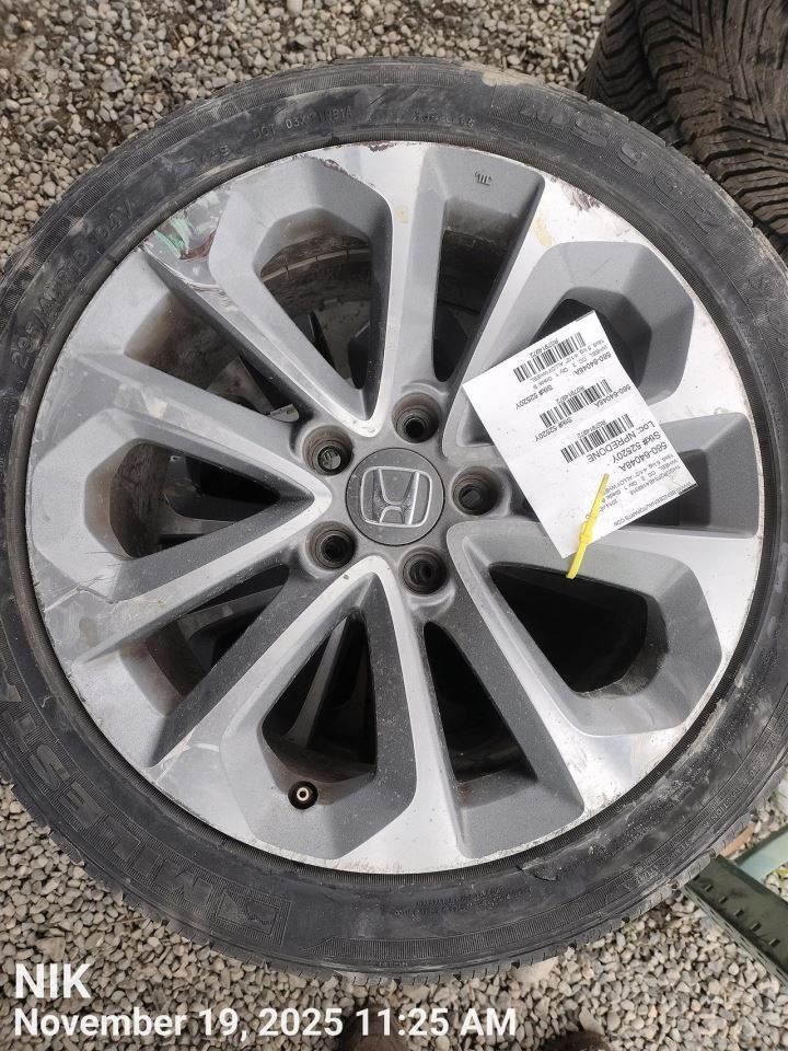 Wheel 18x8 Alloy Gray Inset Fits 13-15 ACCORD 7914972 - Image 1