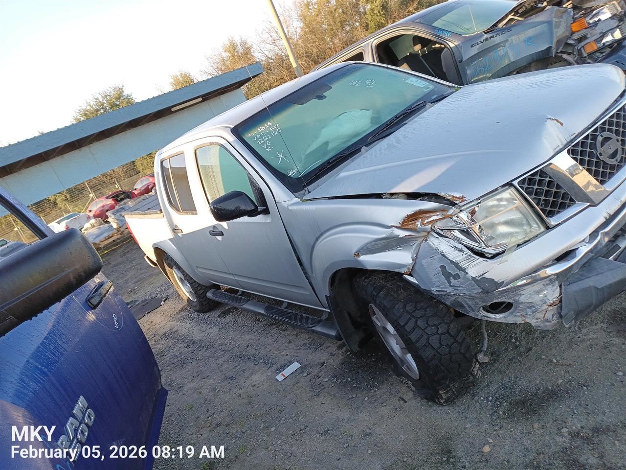 RIGHT FRONT WIPER ARM OEM 2024 NISSAN FRONTIER 28886ZP00A - Image 2