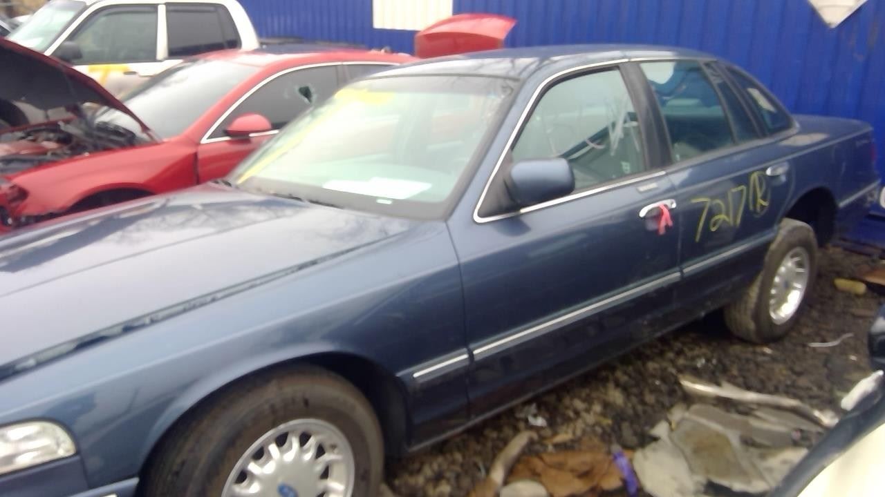 1997 FORD Crown Victoria
