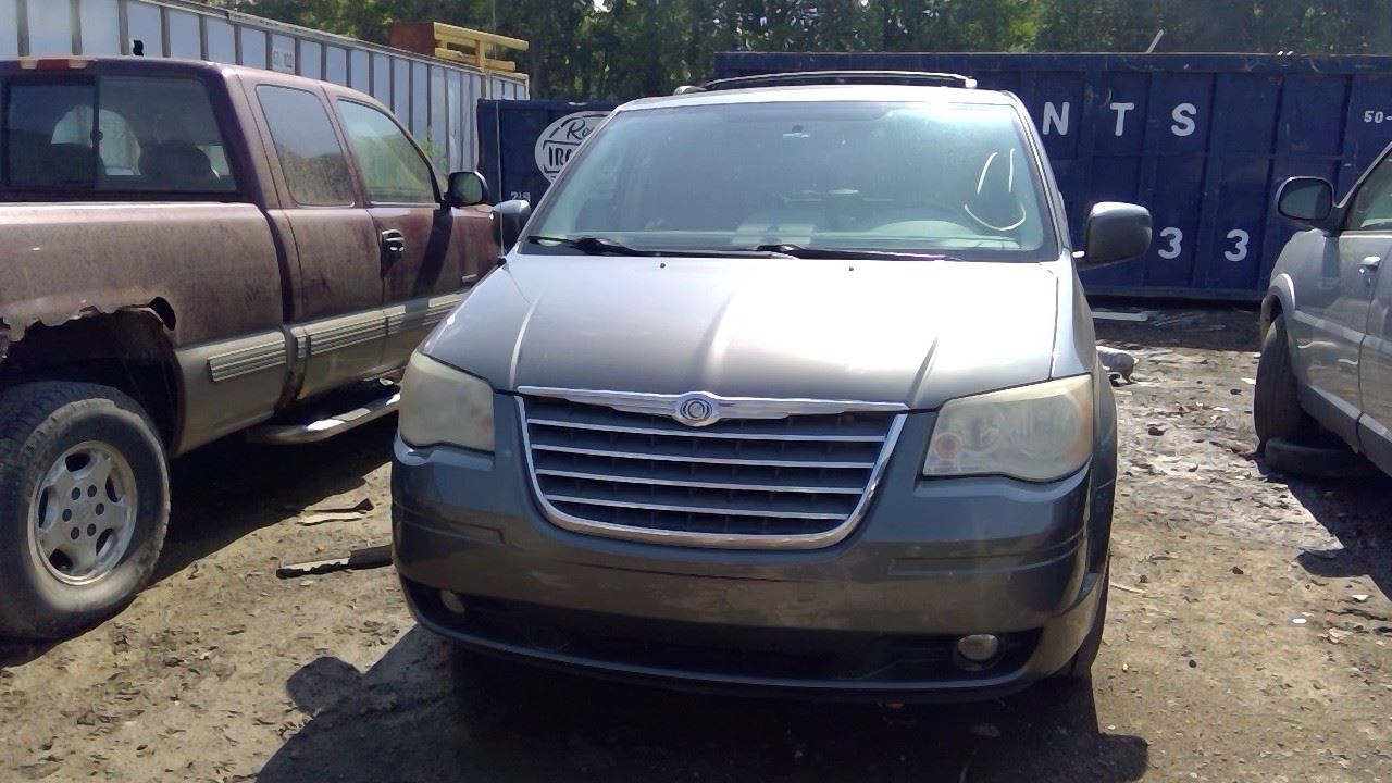 2010 CHRYSLER Town and Country