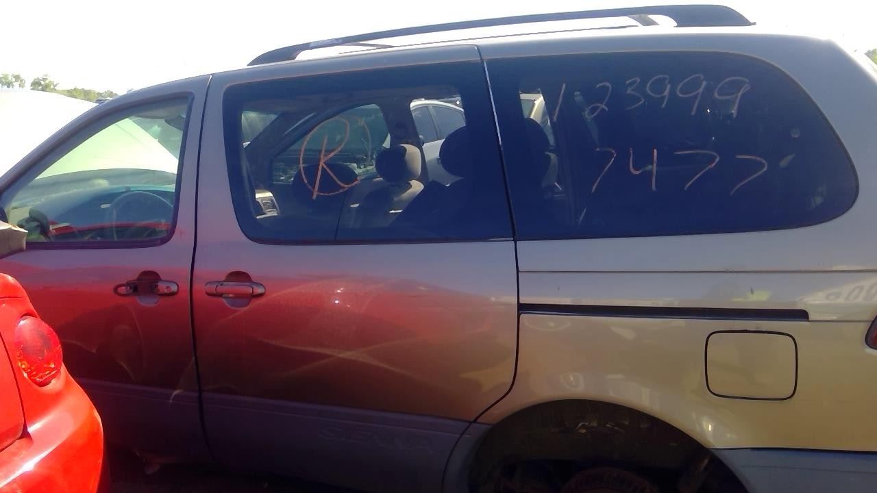 1999 TOYOTA Sienna