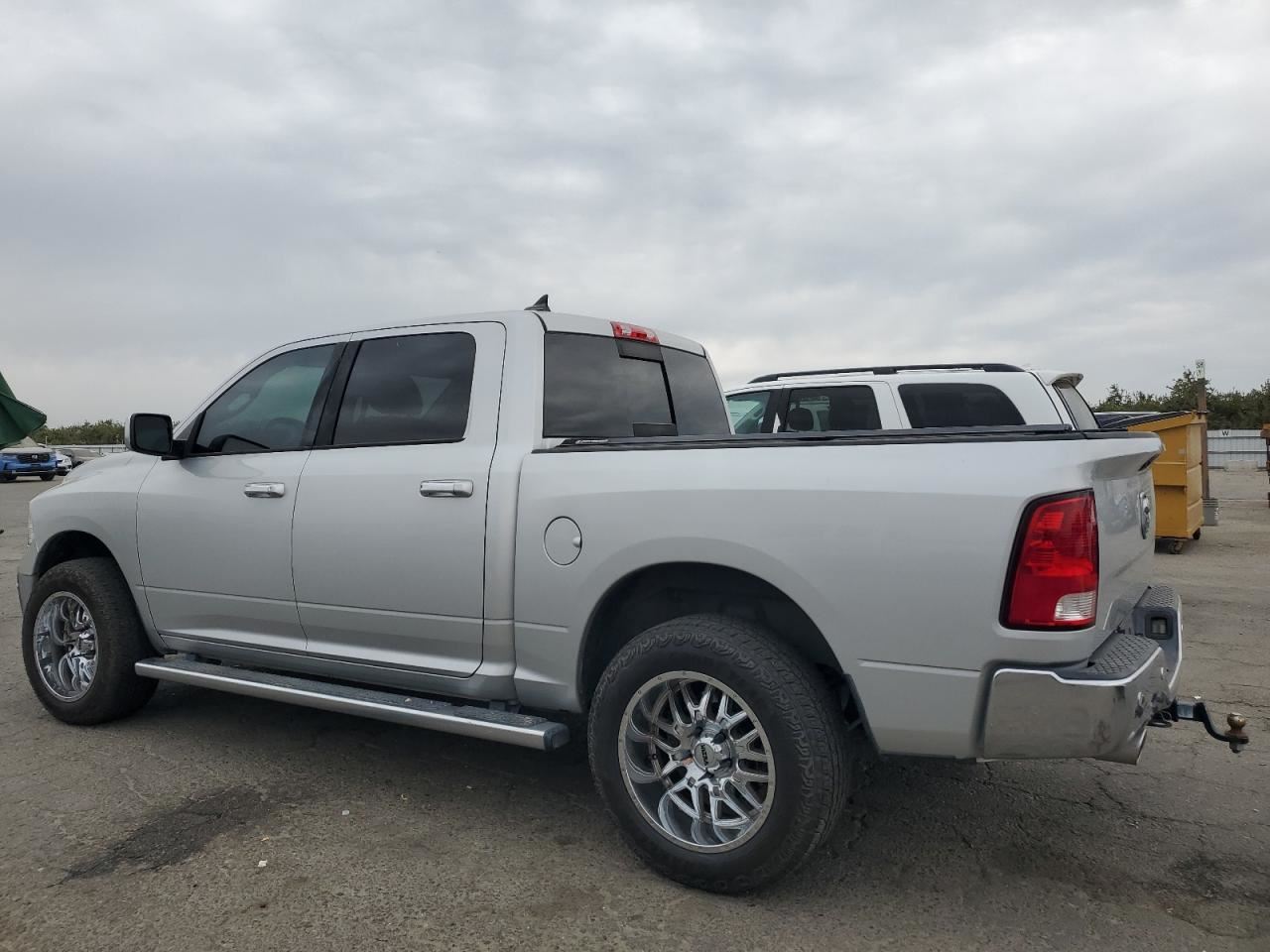 RAM1500 2020 Front Door Trim Panel 8005064 - Image 2