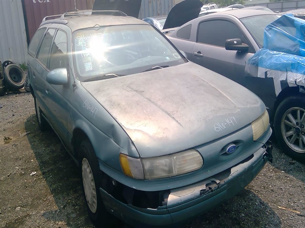 1993 FORD Taurus