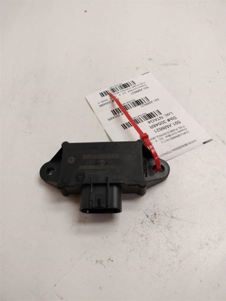 2021   Jeep Cherokee Fuel Pump Chassis Control Module 68434538AA OEM.   - Image 3