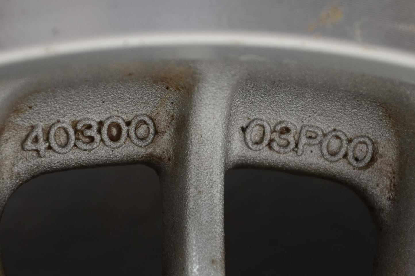 1984-1985 Nissan 300ZX Z31 2+0 15x6-1/2 Inch Aluminum 4 Stud 1984-1985 Nissan 300ZX Z31 2+0 15x6-1/2 Inch Aluminum 4 Stud