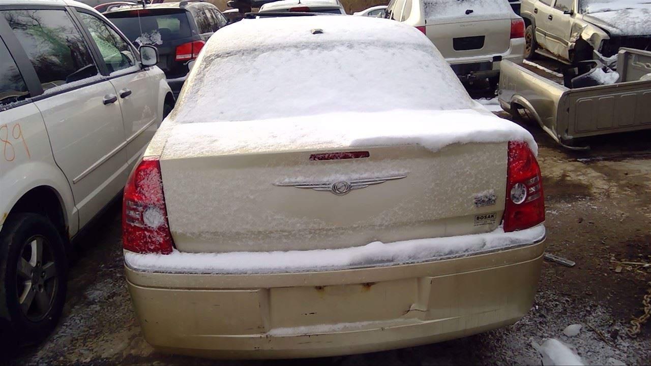 2010 CHRYSLER 300
