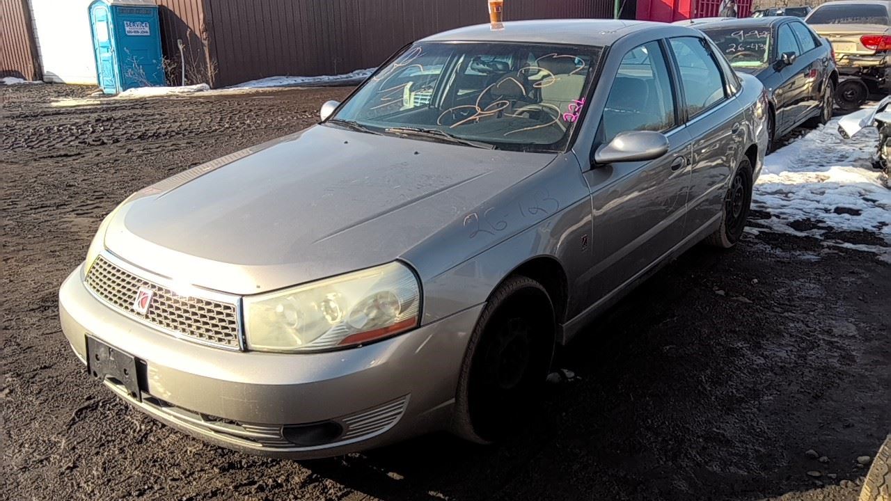 2003 SATURN L200
