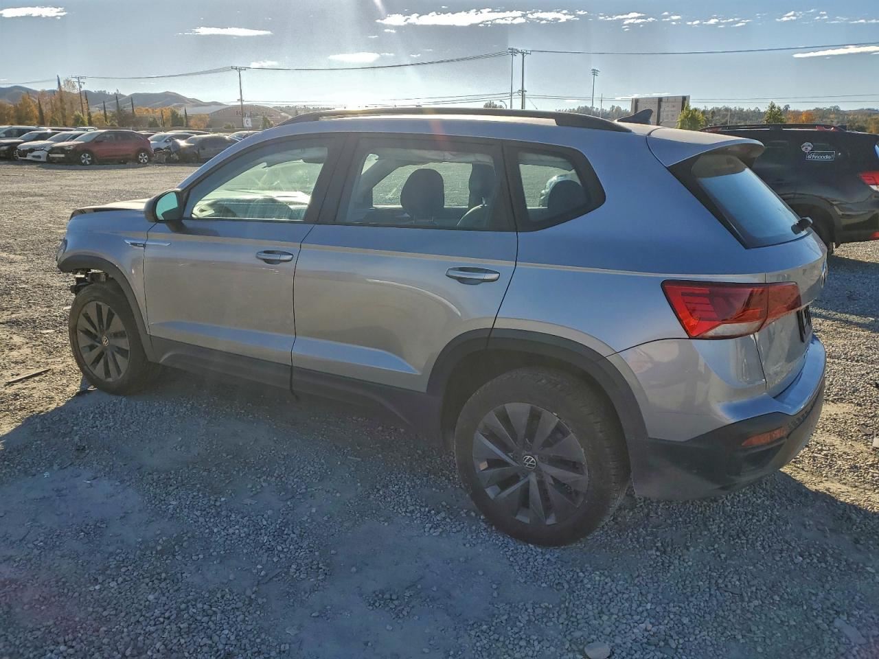 RIGHT FRONT WIPER ARM OEM 2024 VOLKSWAGEN TAOS 2GJ 955 410  03C - Image 2