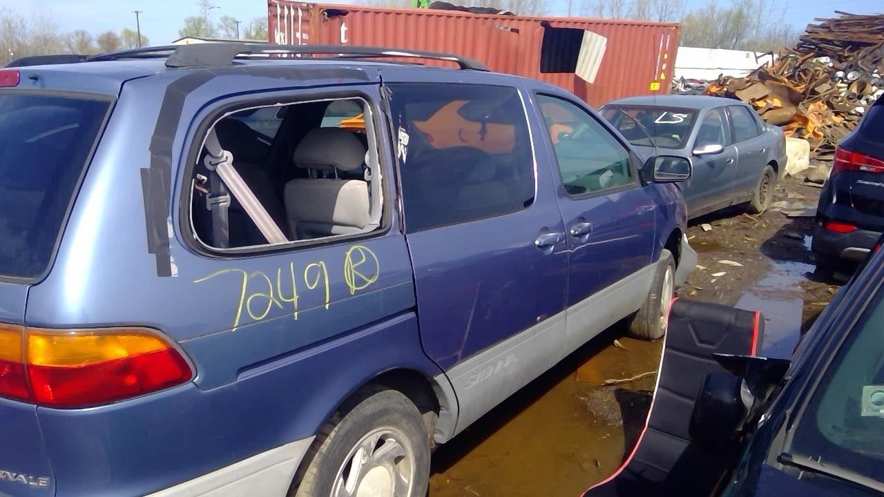 1998 TOYOTA Sienna