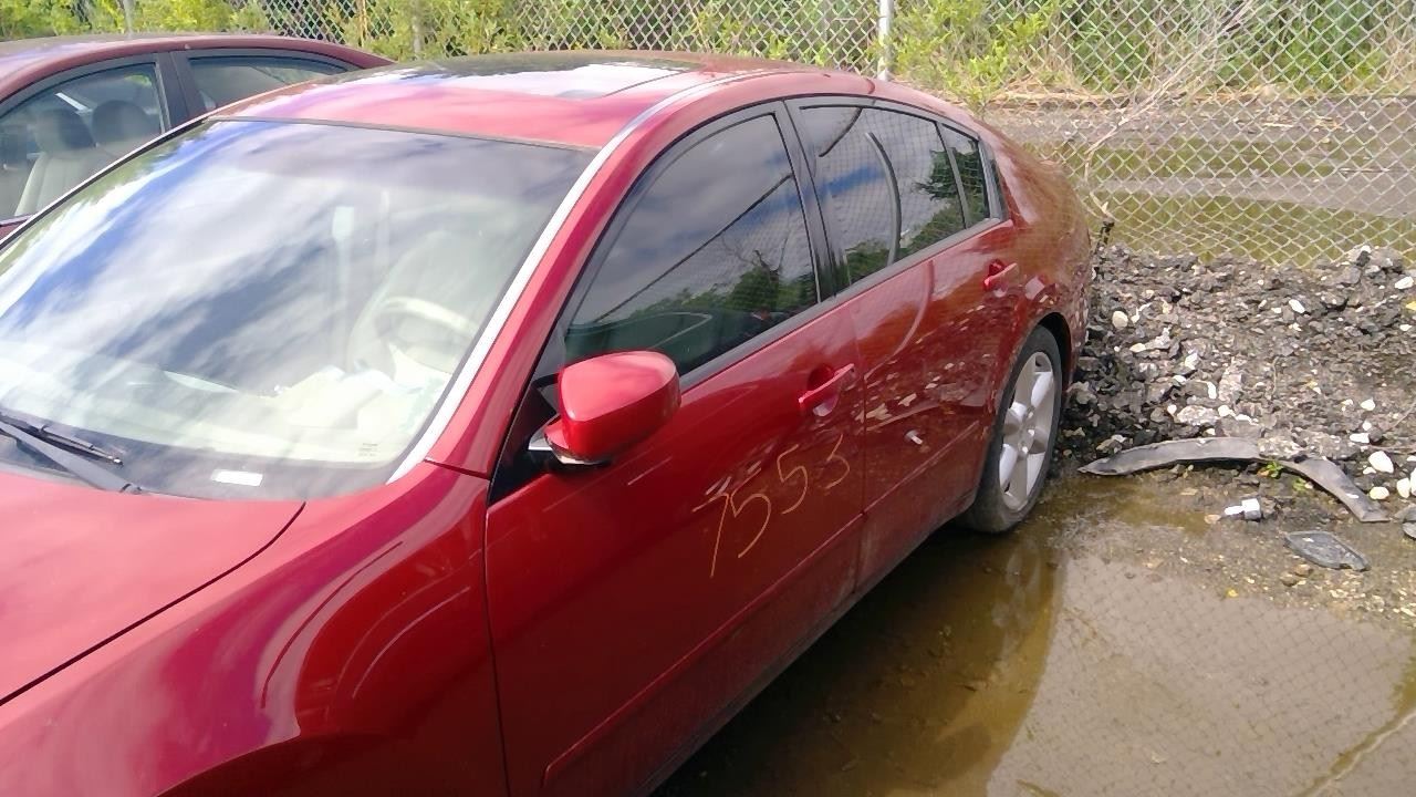 2004 NISSAN Maxima
