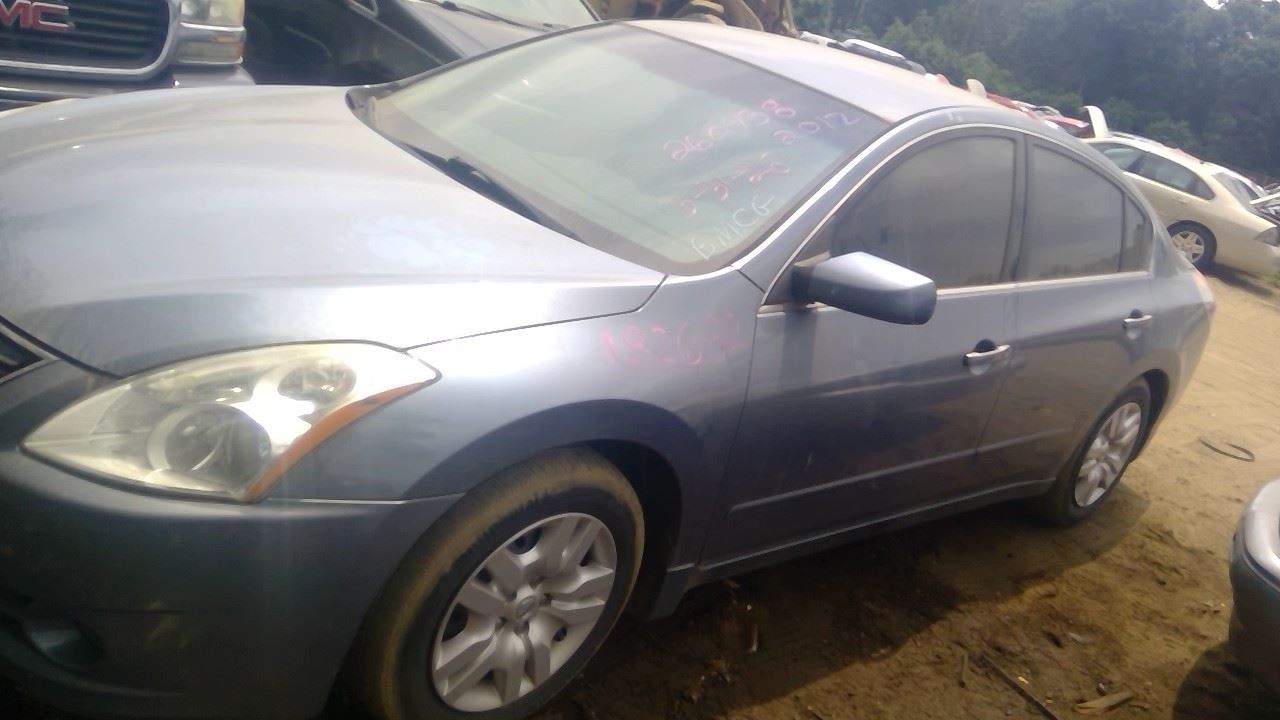 2012 NISSAN Altima