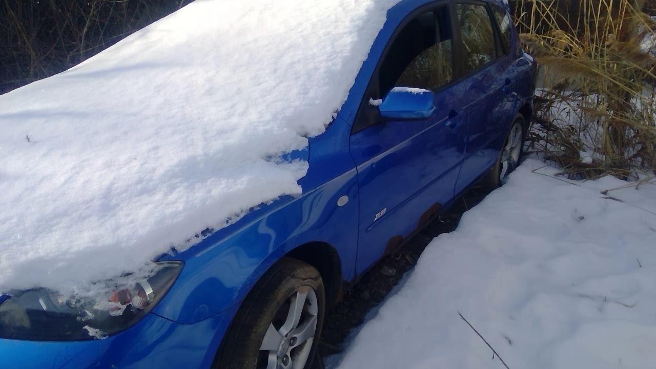 2004 MAZDA Mazda3