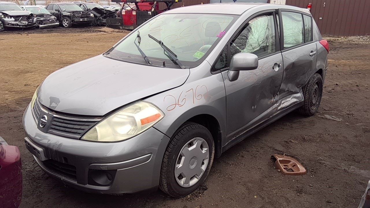 2009 NISSAN Versa