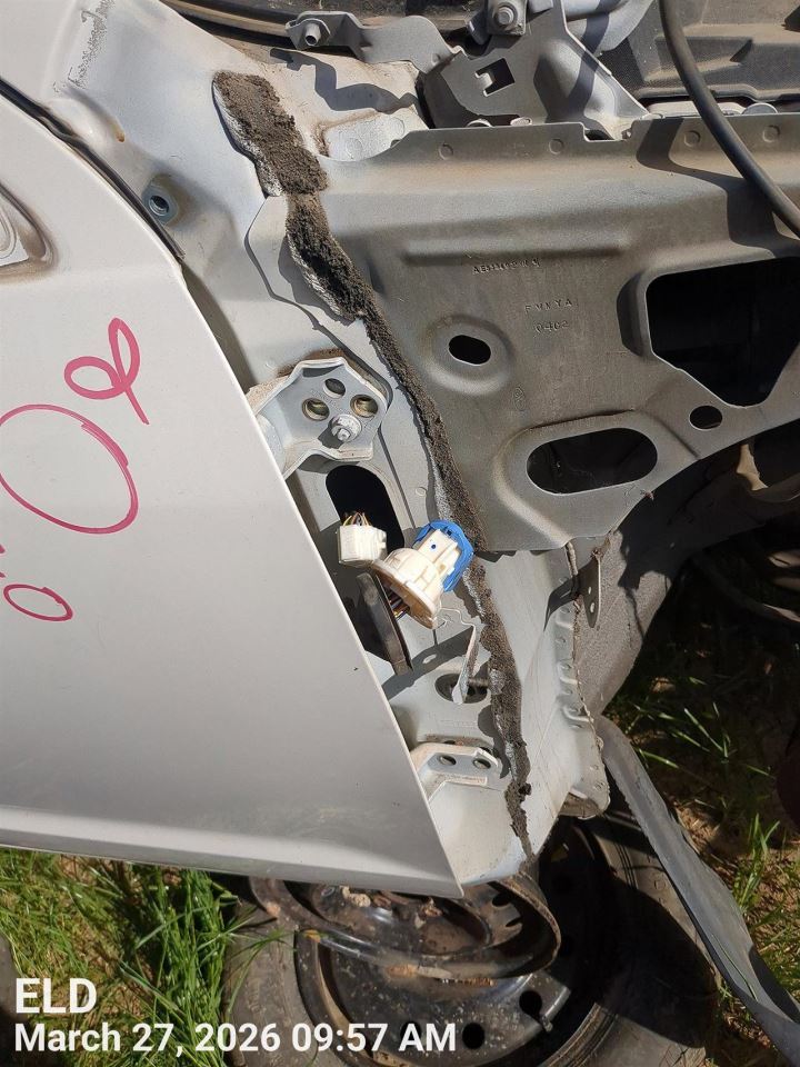 RIGHT WHT FRONT DOOR ASSEMBLY OEM 06-12 FORD FUSION - Image 2