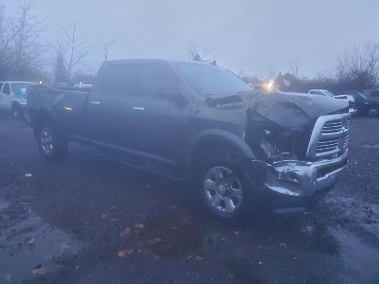 RIGHT BLK FRONT HEADREST OEM 2013 RAM2500 5NQ17XDBAA - Image 5