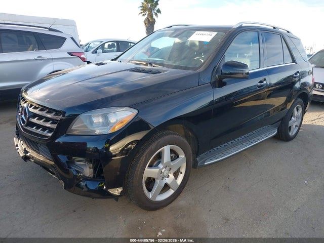 ML550     2012 Headrest 10843016 - Image 3