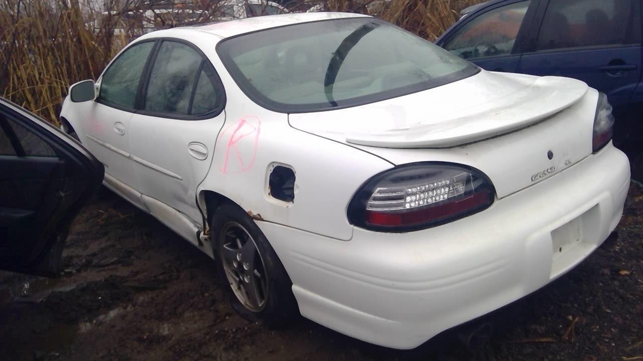 2001 PONTIAC Grand Prix