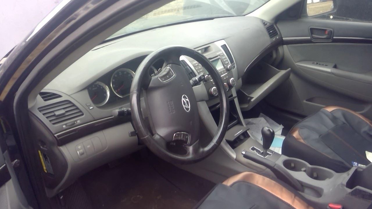 2009 HYUNDAI Sonata