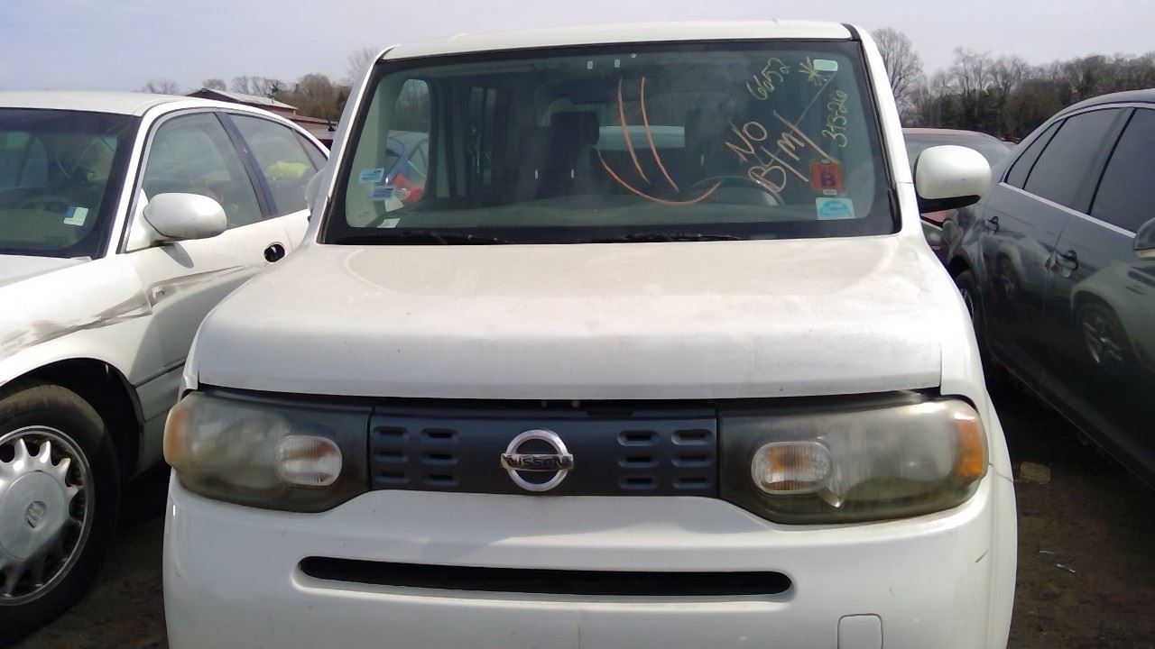 2011 NISSAN Cube