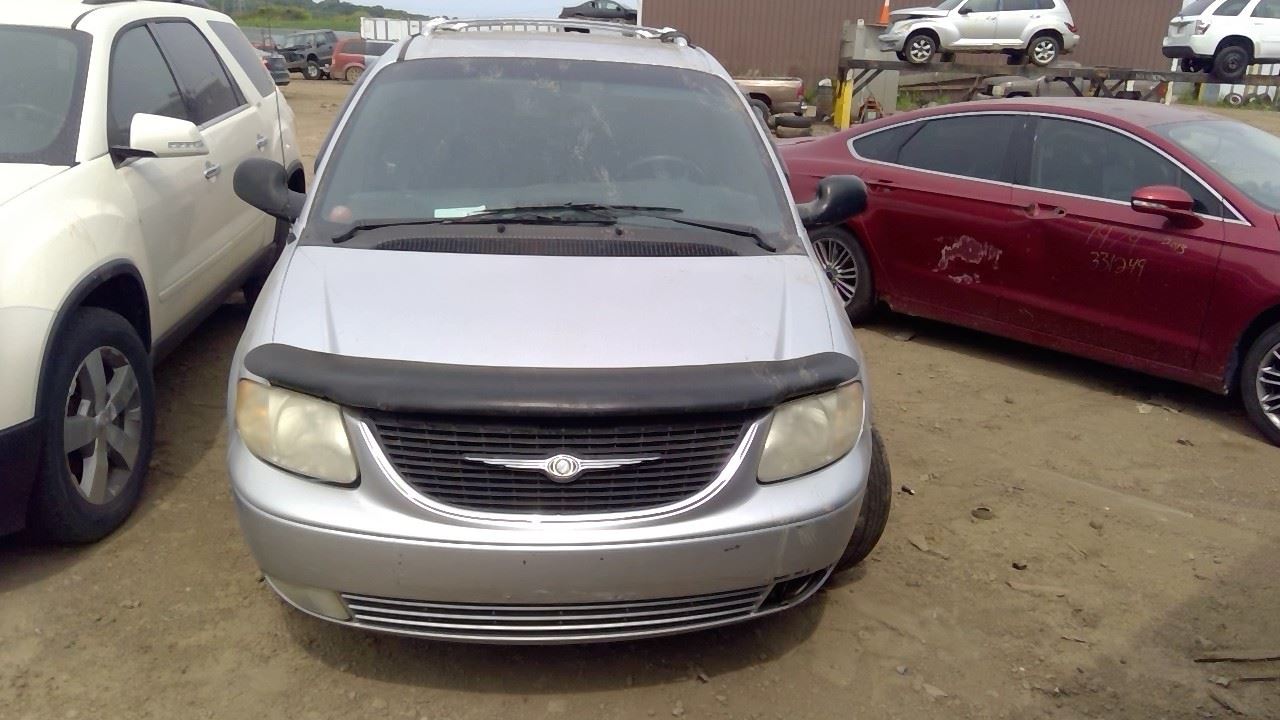 2002 CHRYSLER Town and Country